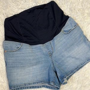 Isabel maternity Jean shorts